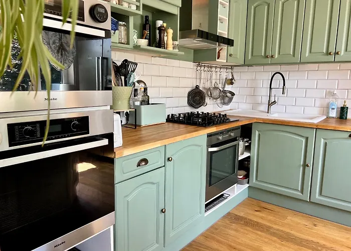 Private Family With Sauna, Hot Tub, Playground And Outside Lounge Area 派尔努