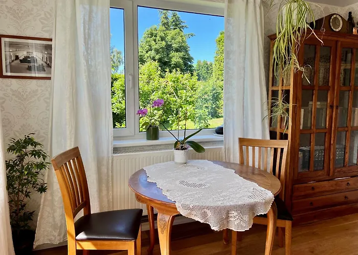 Private Family With Sauna, Hot Tub, Playground And Outside Lounge Area 别墅 *