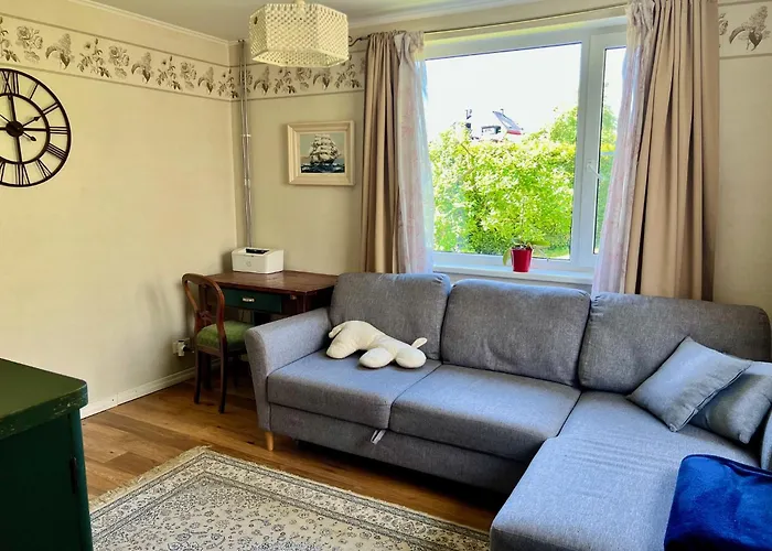 Private Family With Sauna, Hot Tub, Playground And Outside Lounge Area 别墅 派尔努