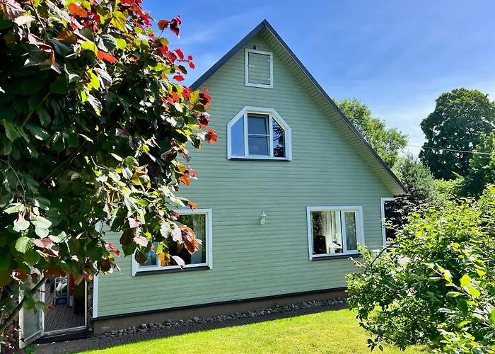 Private Family With Sauna, Hot Tub, Playground And Outside Lounge Area *